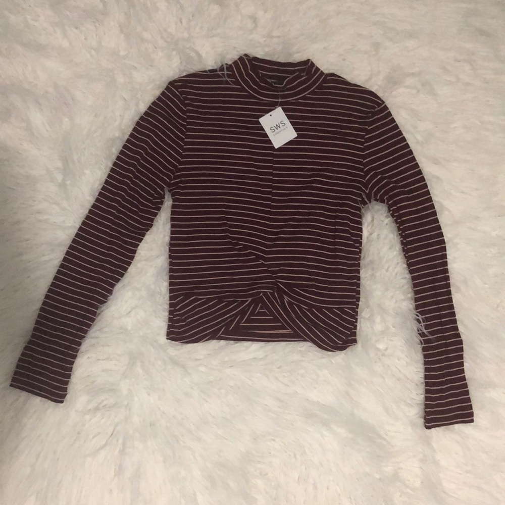Long sleeve cropped top